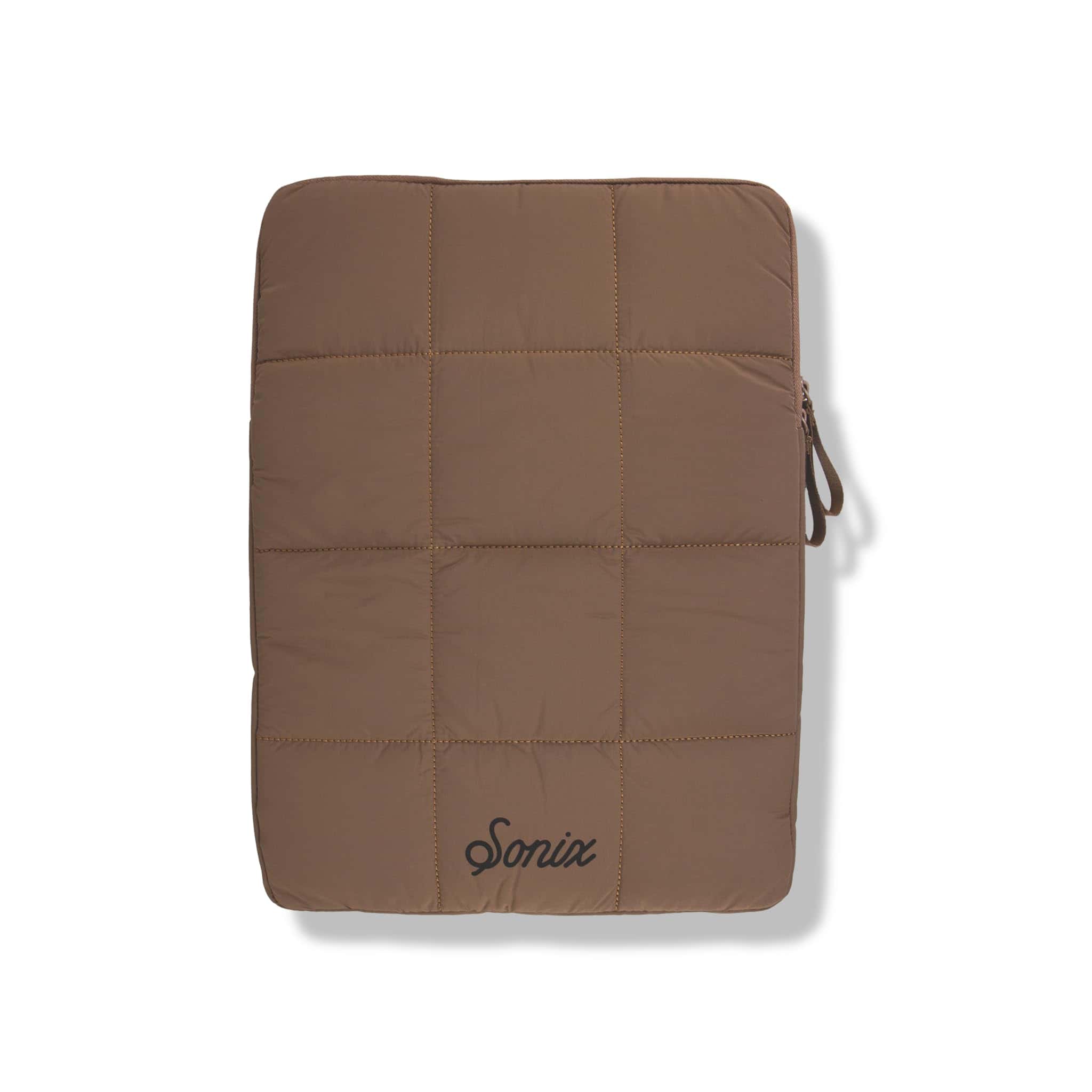 Funda de Laptop Sonix Puffy | 15-16 Pulgadas, Acolchado de