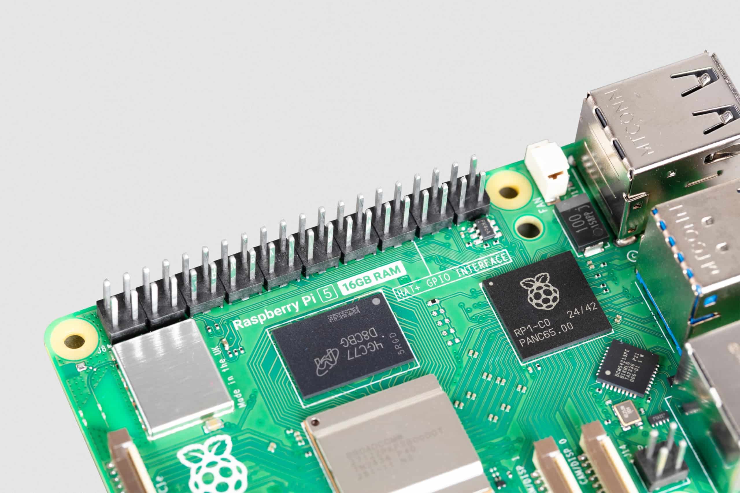 Alternative view of Raspberry Pi 5 (16GB)