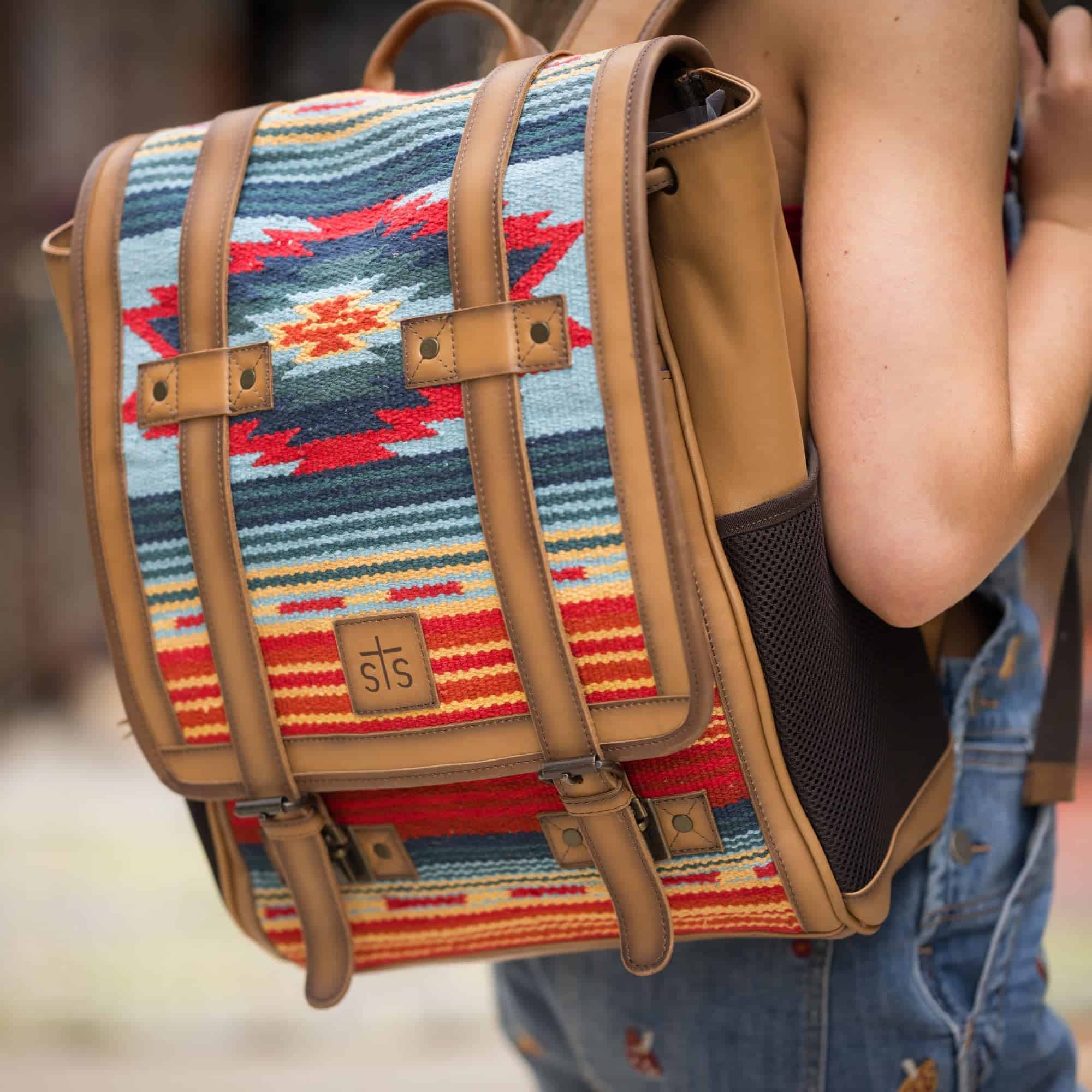 Alternative view of Mochila de Cuero con Diseño de Serape Chaynee Valley para
