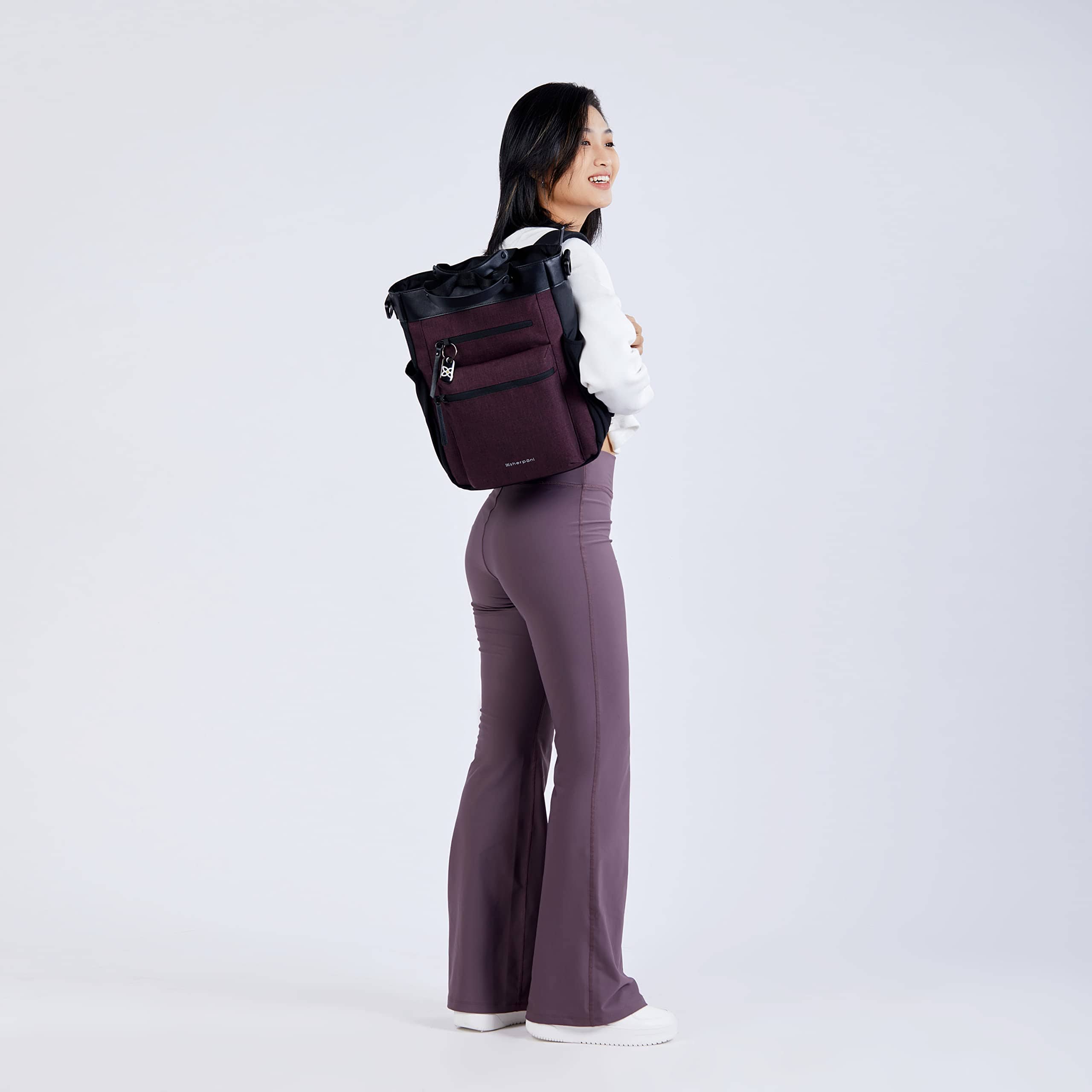 Sherpani Soleil, Mochila Convertible -Merlot - Image 5