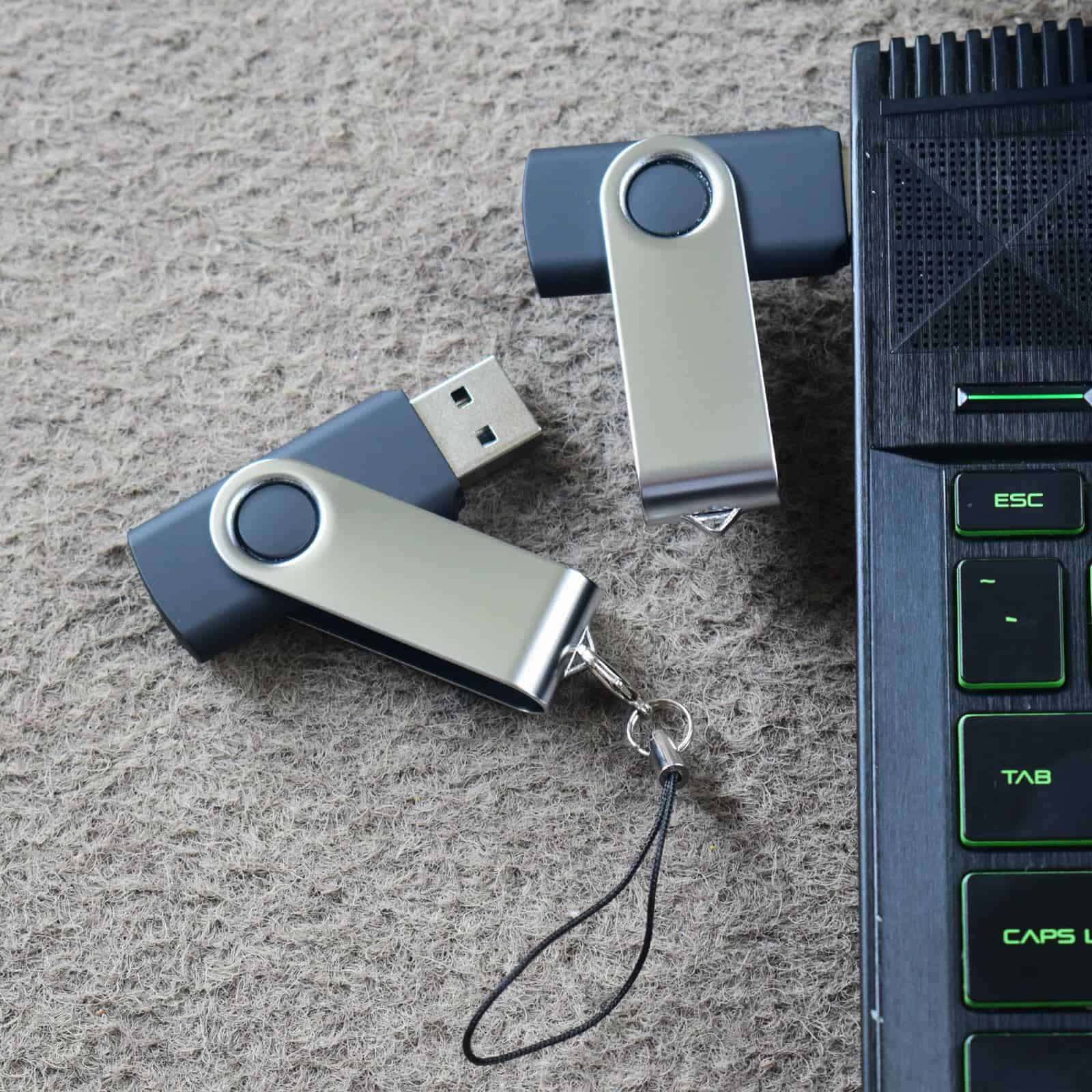 Alternative view of Paquete de 15 unidades de Memoria USB de 512MB Memorias USB